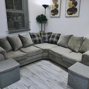 Homestay Dream Haute Homes, Nottingham